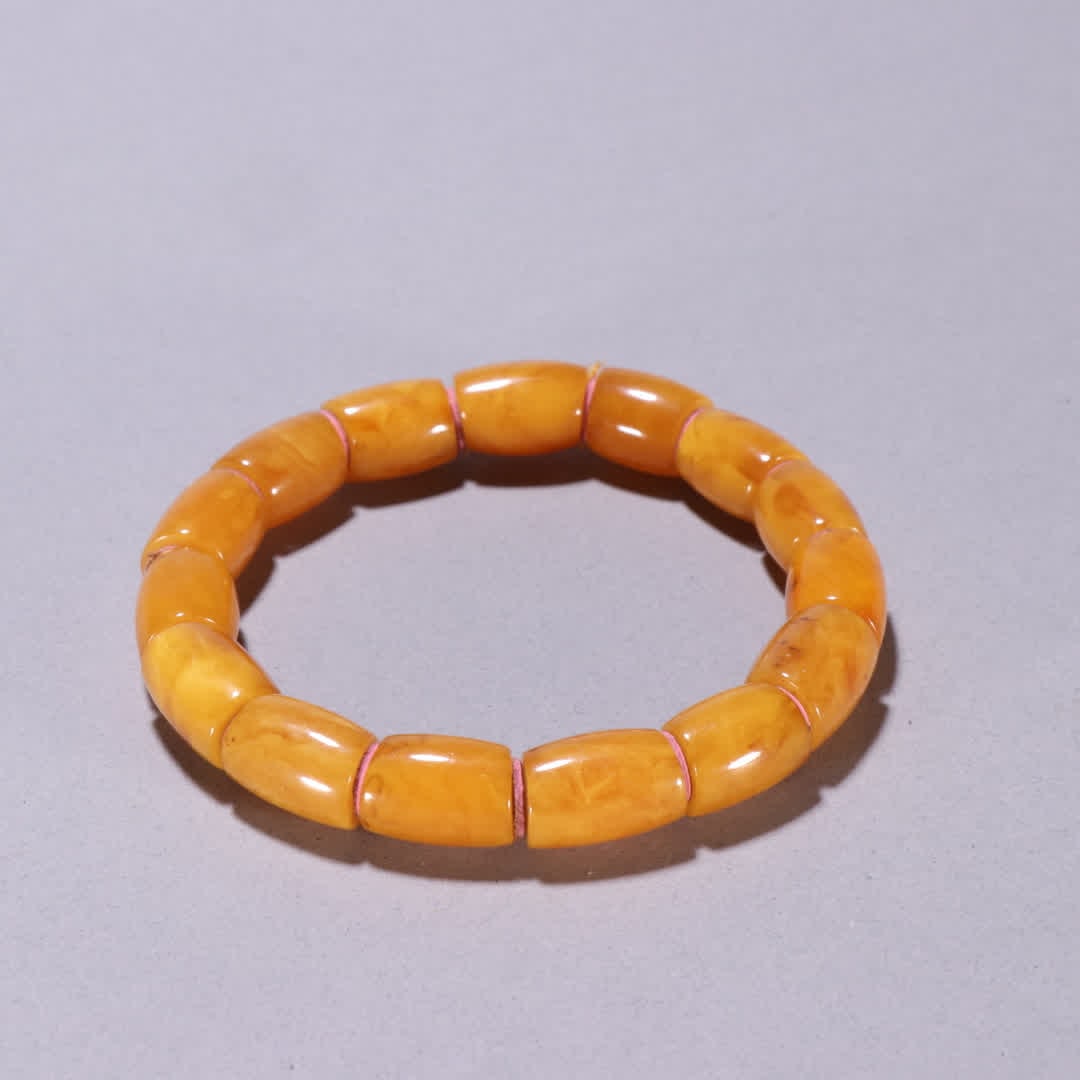 A Qing Dynasty beeswax bracelet - 2