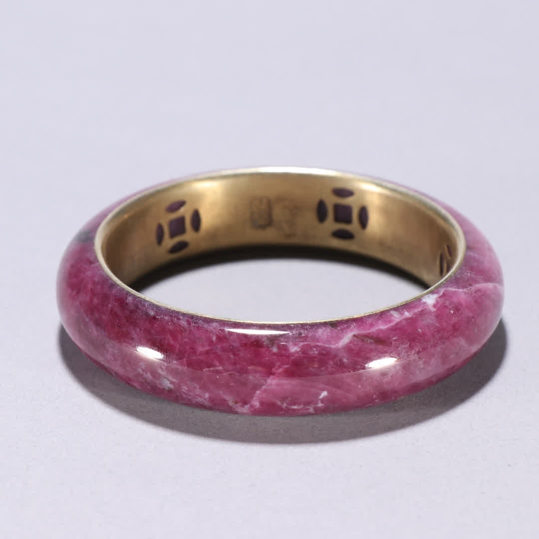 A Qing Dynasty ruby gold-filled bracelet - 3