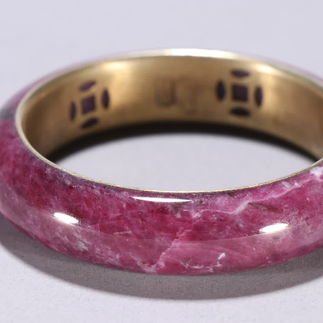 A Qing Dynasty ruby gold-filled bracelet - 4