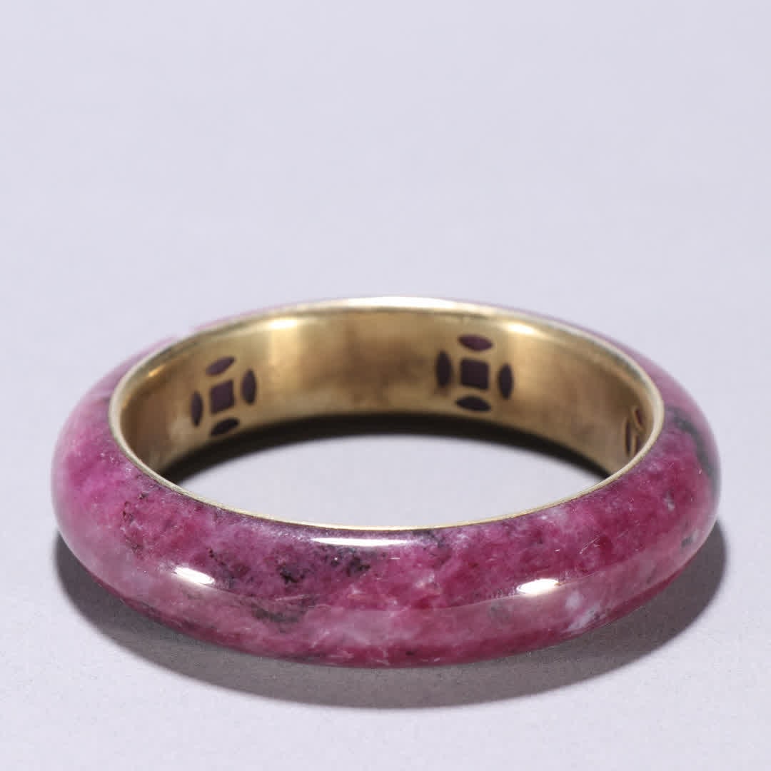 A Qing Dynasty ruby gold-filled bracelet - 7
