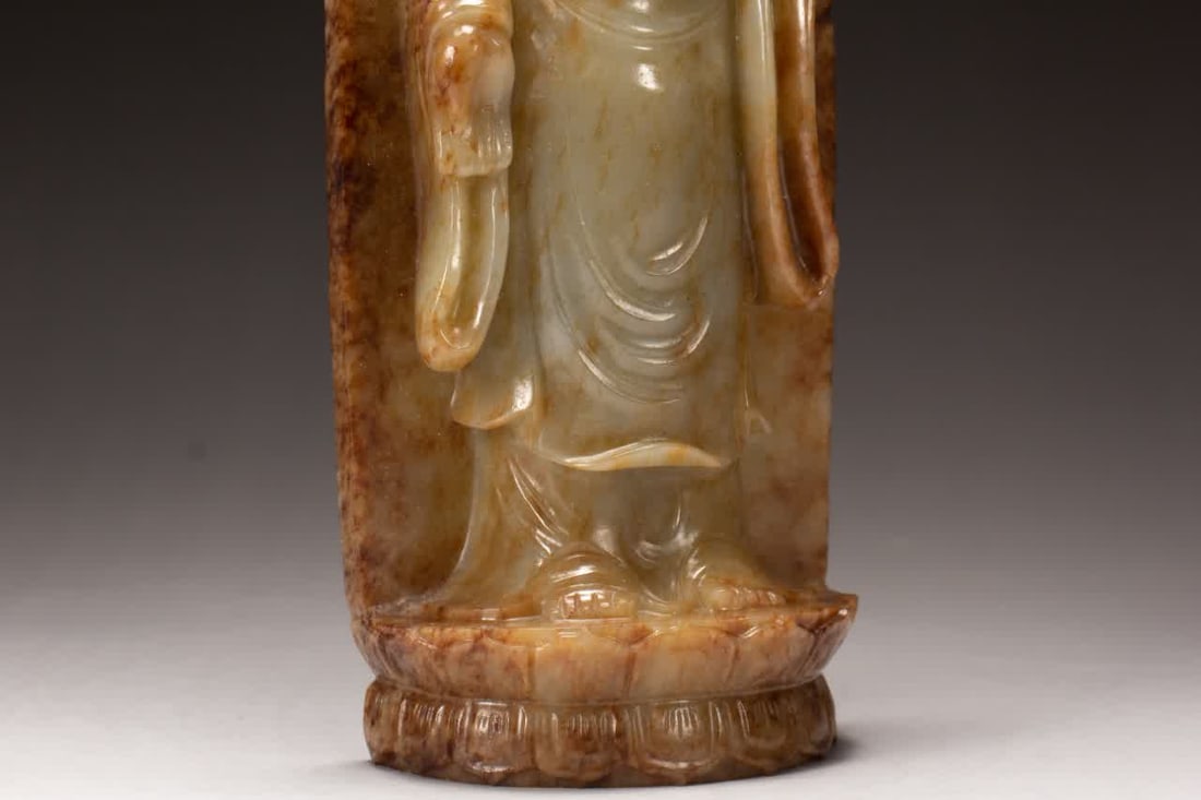 A Ming Dynasty Hetian jade Buddha statue - 6