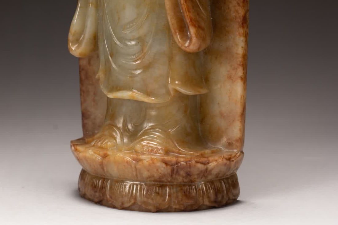 A Ming Dynasty Hetian jade Buddha statue - 7