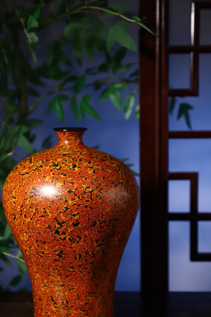 A Qing Dynasty lacquerware bottle - 6