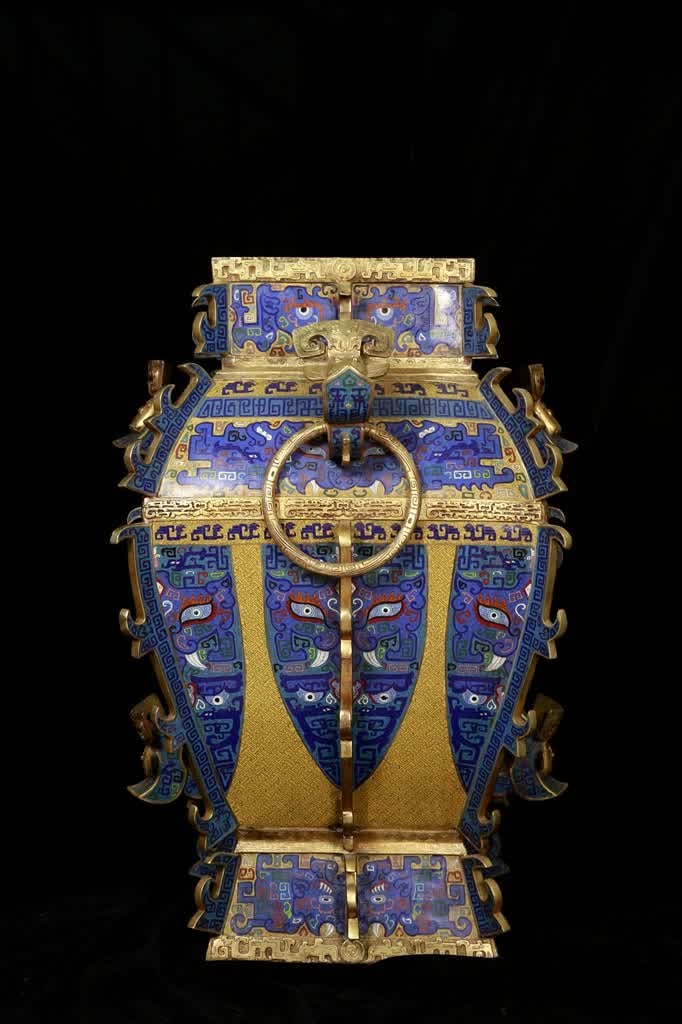 A Qing Dynasty cloisonné beast face pattern square jar - 8
