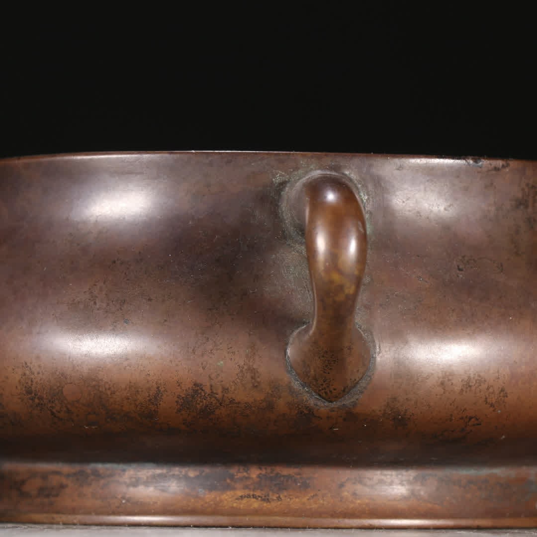 A Ming Dynasty Xuande copper amphora - 4