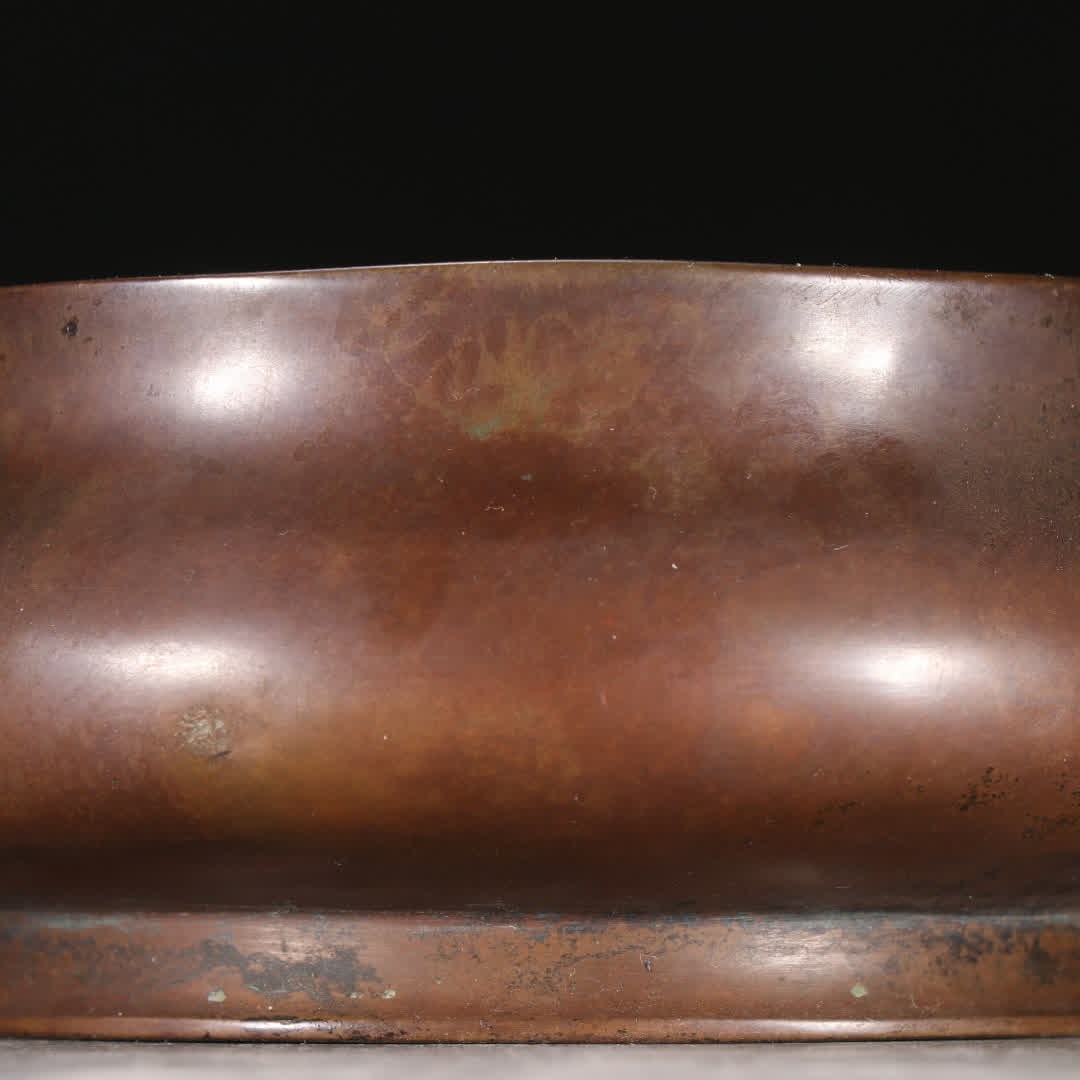 A Ming Dynasty Xuande copper amphora - 6
