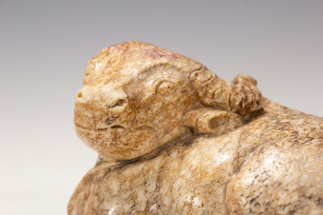 An ancient jade beast - 3