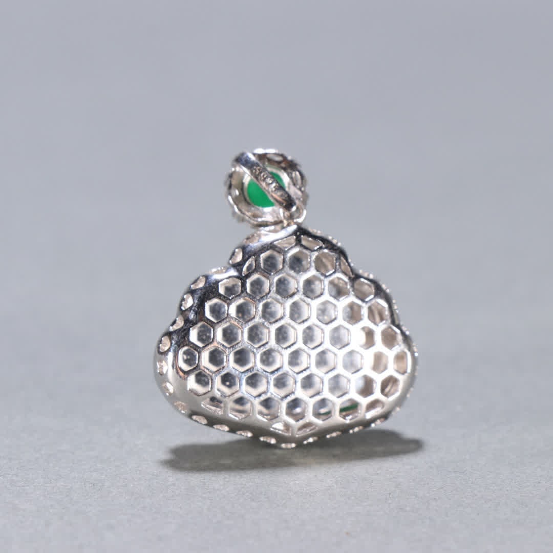 A jade Maitreya pendant - 4