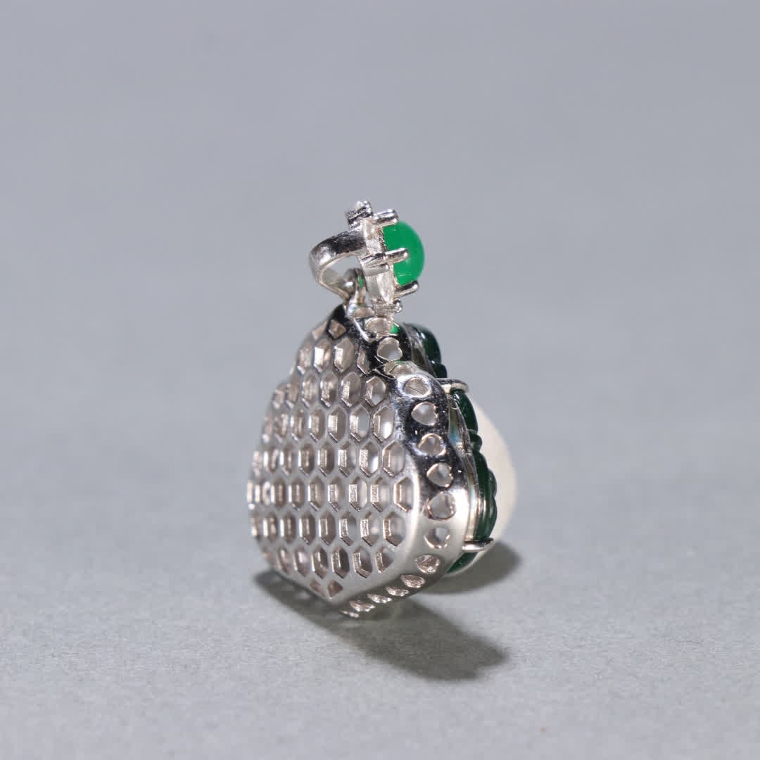 A jade Maitreya pendant - 6