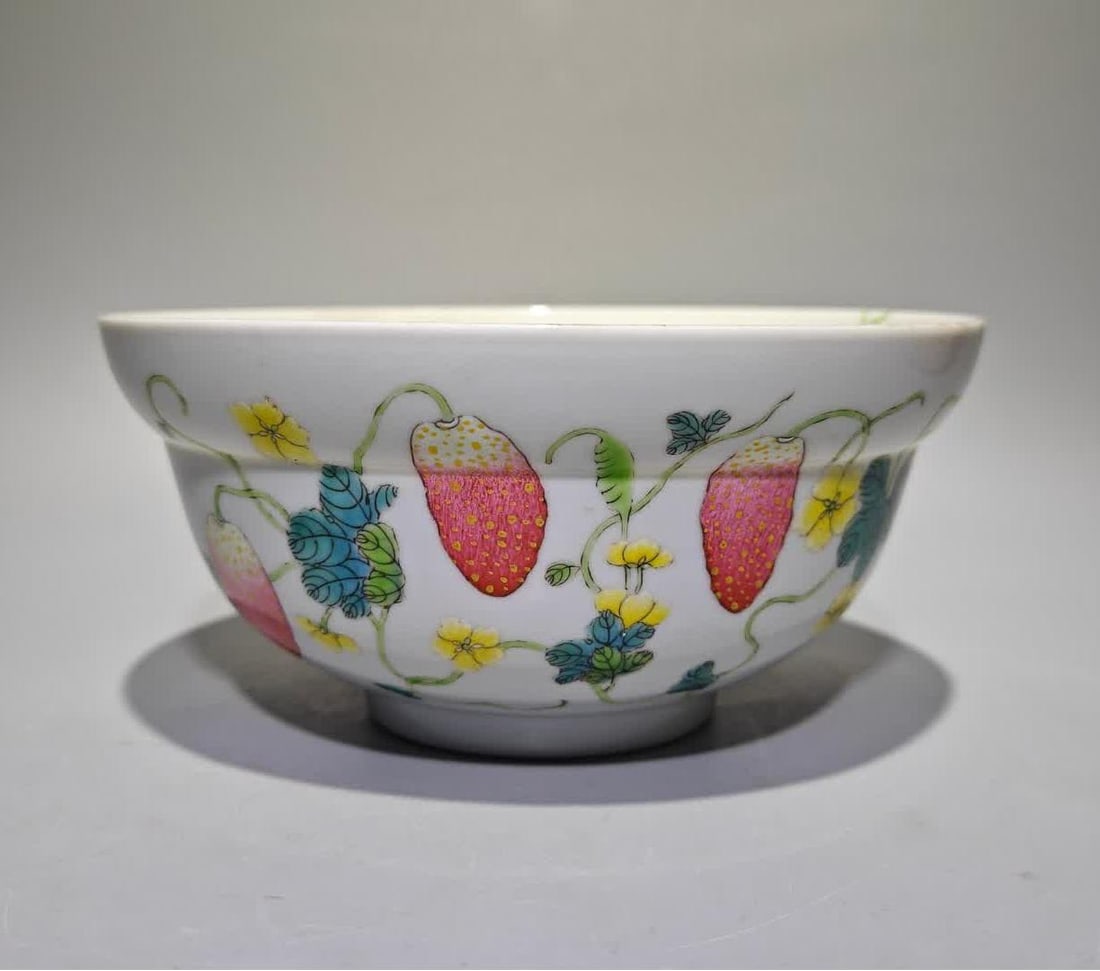 A pastel pastel melon made in the Tongzhi year: Tongzhi year pastel over the branch melon gourd cotton pattern bowl SIZE: H:8.6cm MouthD:18.1cm (The Dimensions Of All Batches Are Manually Measured.If You Need More Detailed Information, Please Conta