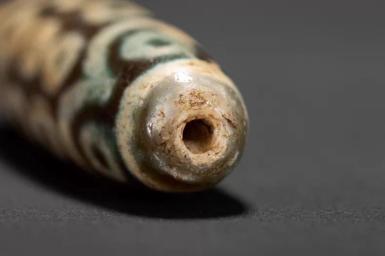 A piece of Dzi - 9