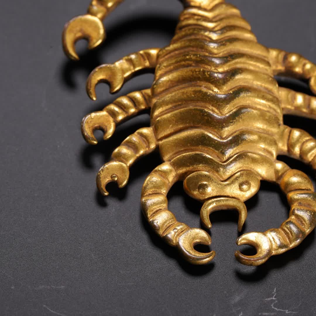 A Qing Dynasty copper gilt beast - 3