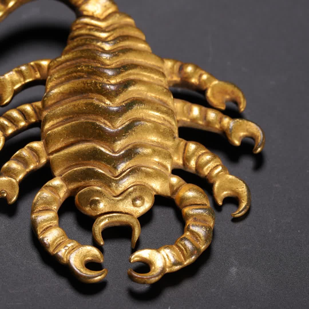 A Qing Dynasty copper gilt beast - 4