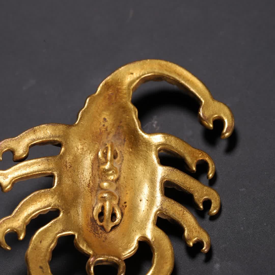 A Qing Dynasty copper gilt beast - 6