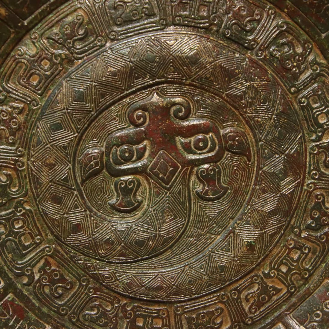 A bronze lamp plate - 5