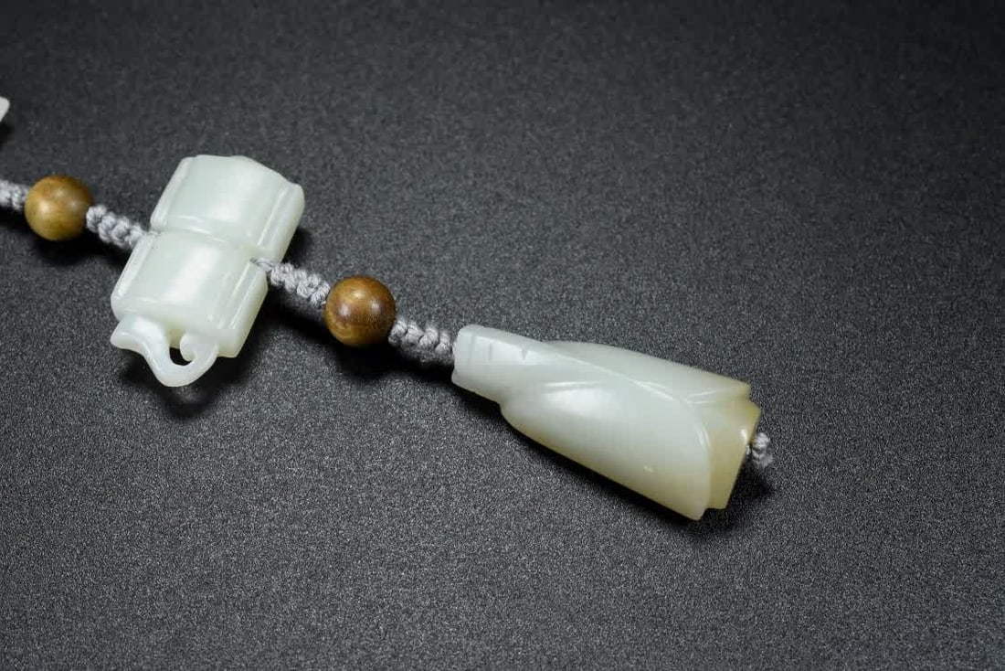A Qing Dynasty jade treasure string - 6