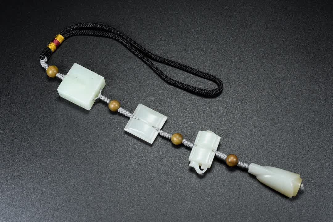 A Qing Dynasty jade treasure string - 8