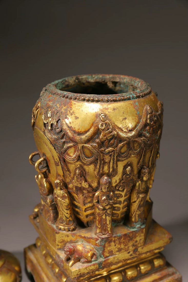 A copper gilt stupa - 8