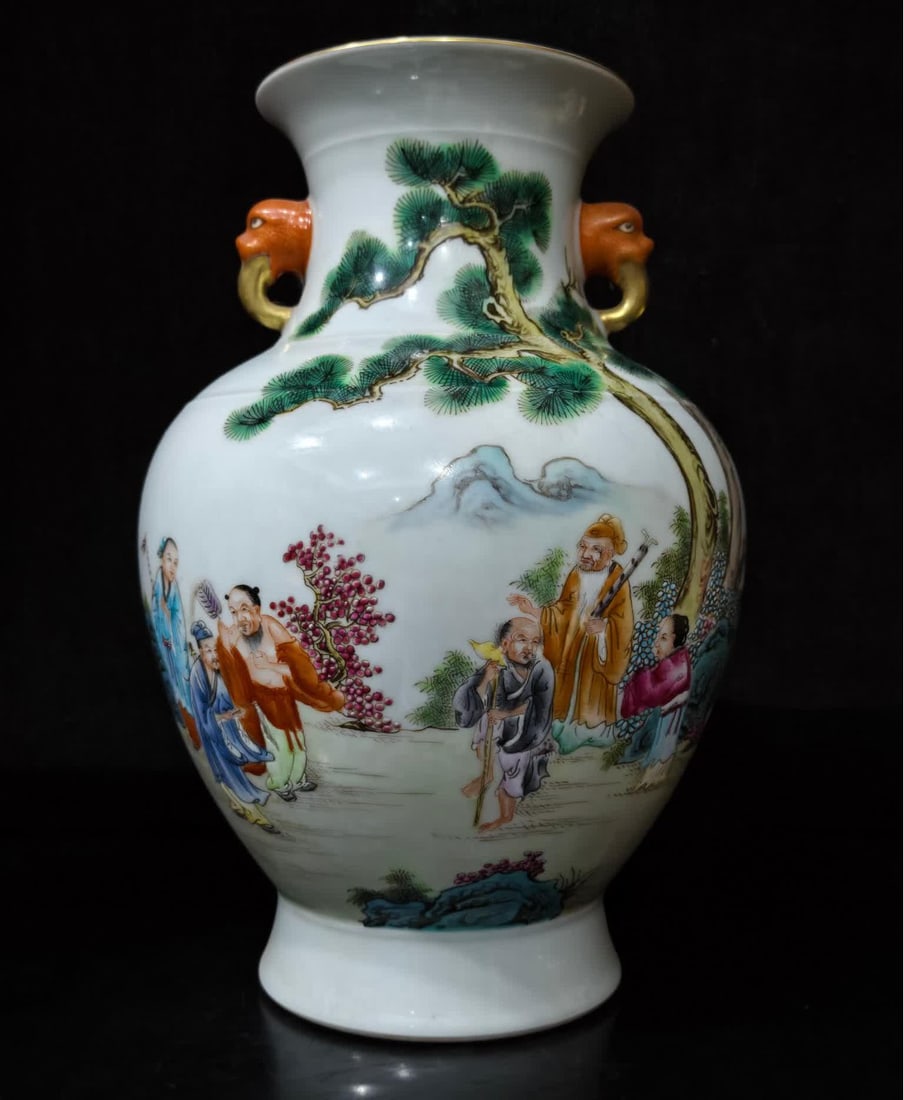 A pair of Qing Yongzheng Frank color figure double ears: The Qing Dynasty Yongzheng Frank color figure double ears SIZE: H: 31cm Belly diameter 21cm MouthD: 13cm (The Dimensions Of All Batches Are Manually Measured.If You Need More Detailed Information, Ple