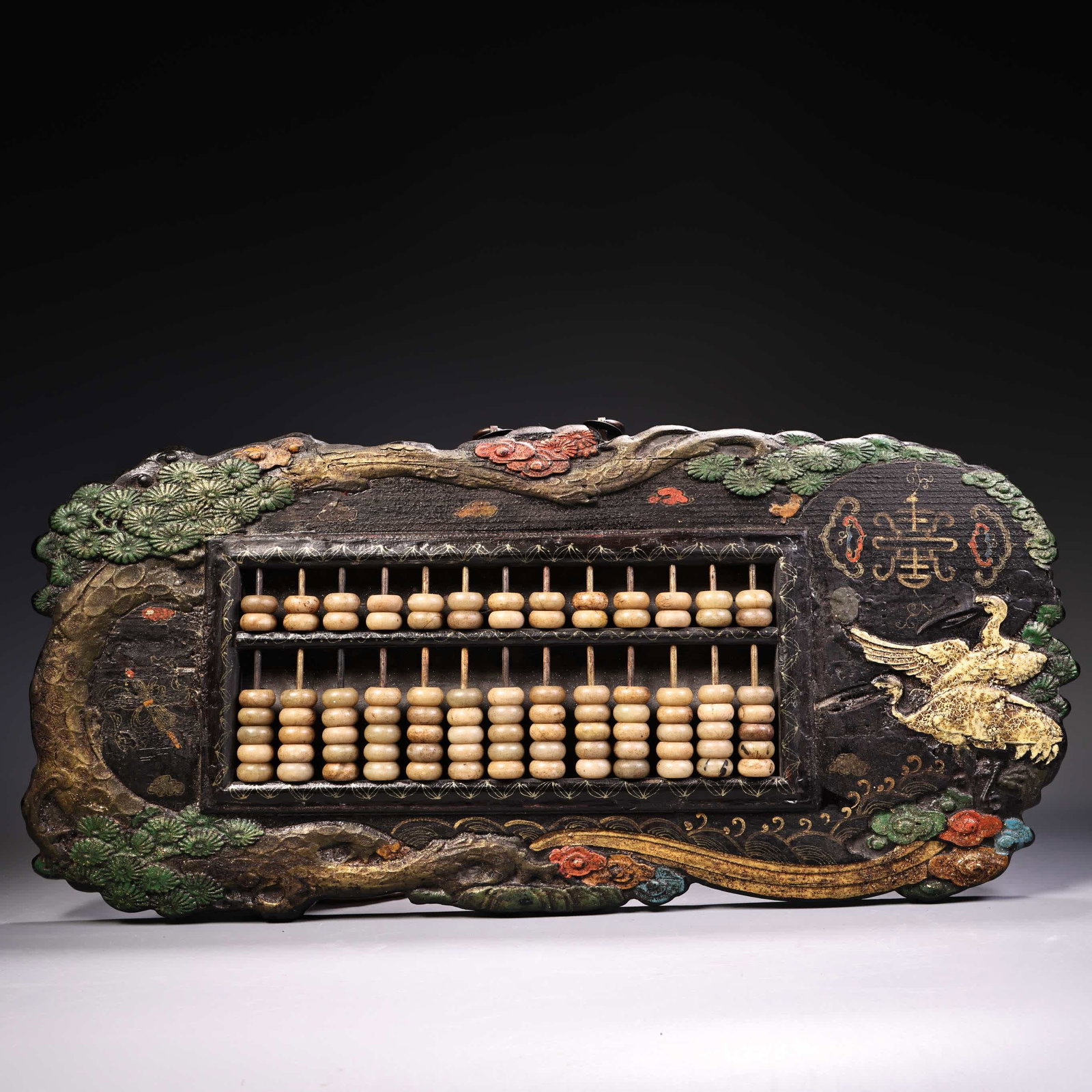 A Qing Dynasty wooden tire painted gold-painted lacquerware abacus (1 of 11)