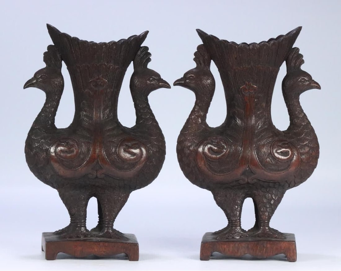 A pair of Qing Dynasty agarwood carved phoenix patterns (1 of 9)