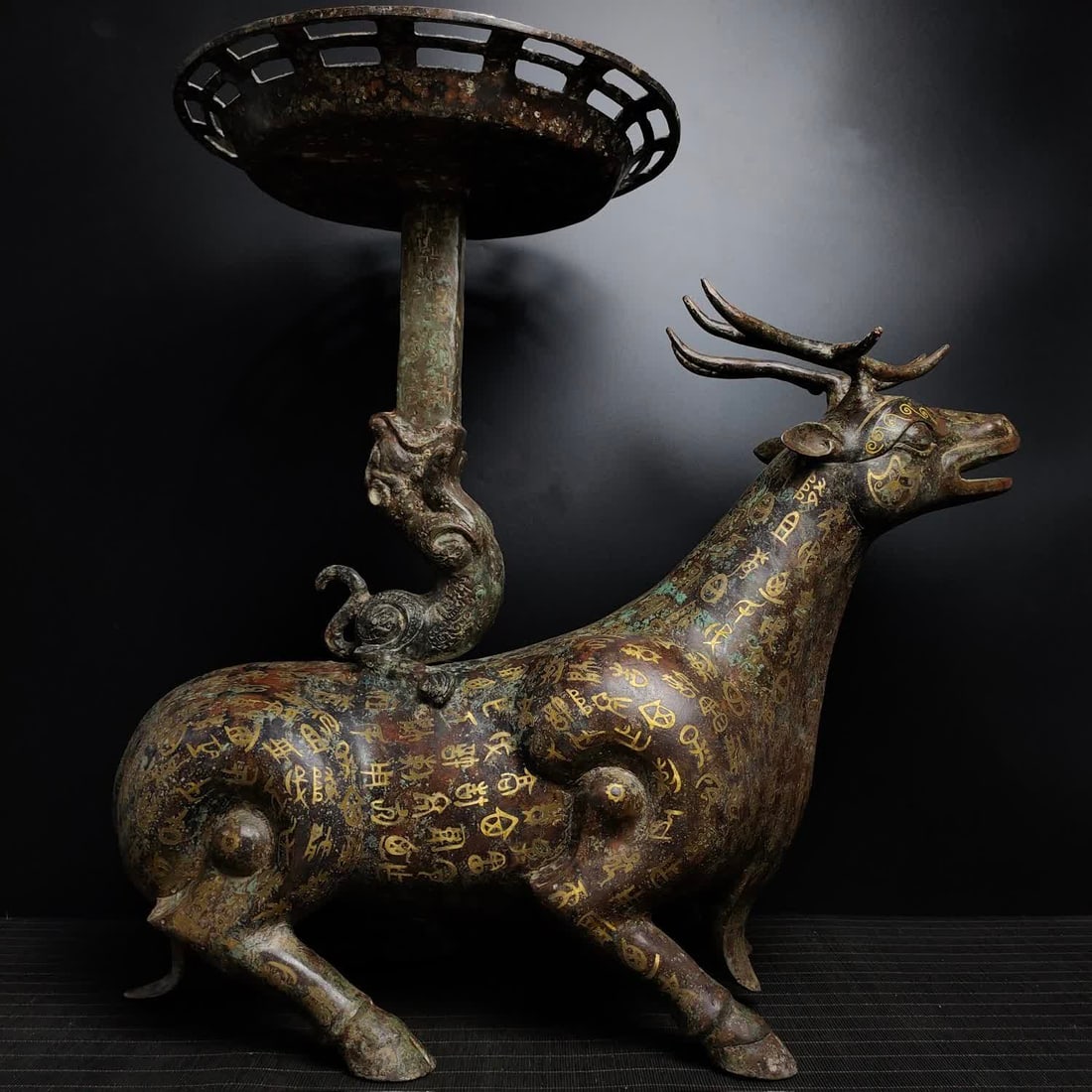 A Warring States bronze deer lamp - 4