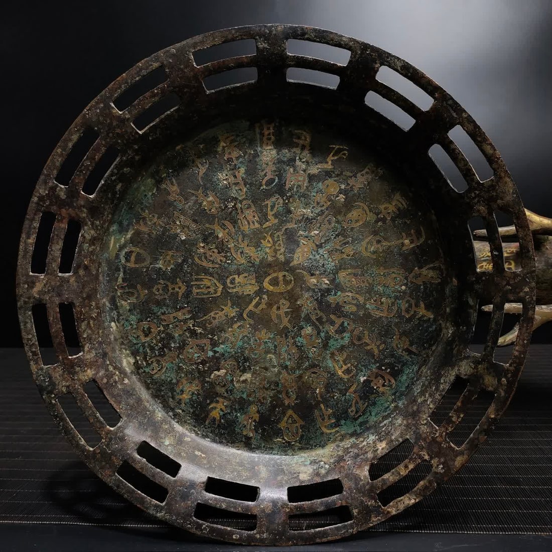 A Warring States bronze deer lamp - 8
