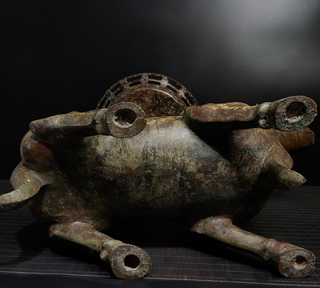 A Warring States bronze deer lamp - 9