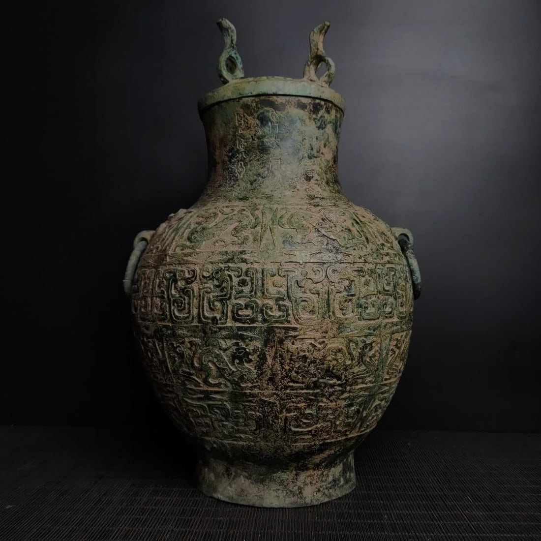 A Warring States bronze dragon pattern round vase - 3