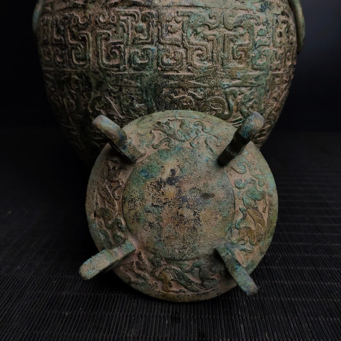 A Warring States bronze dragon pattern round vase - 8