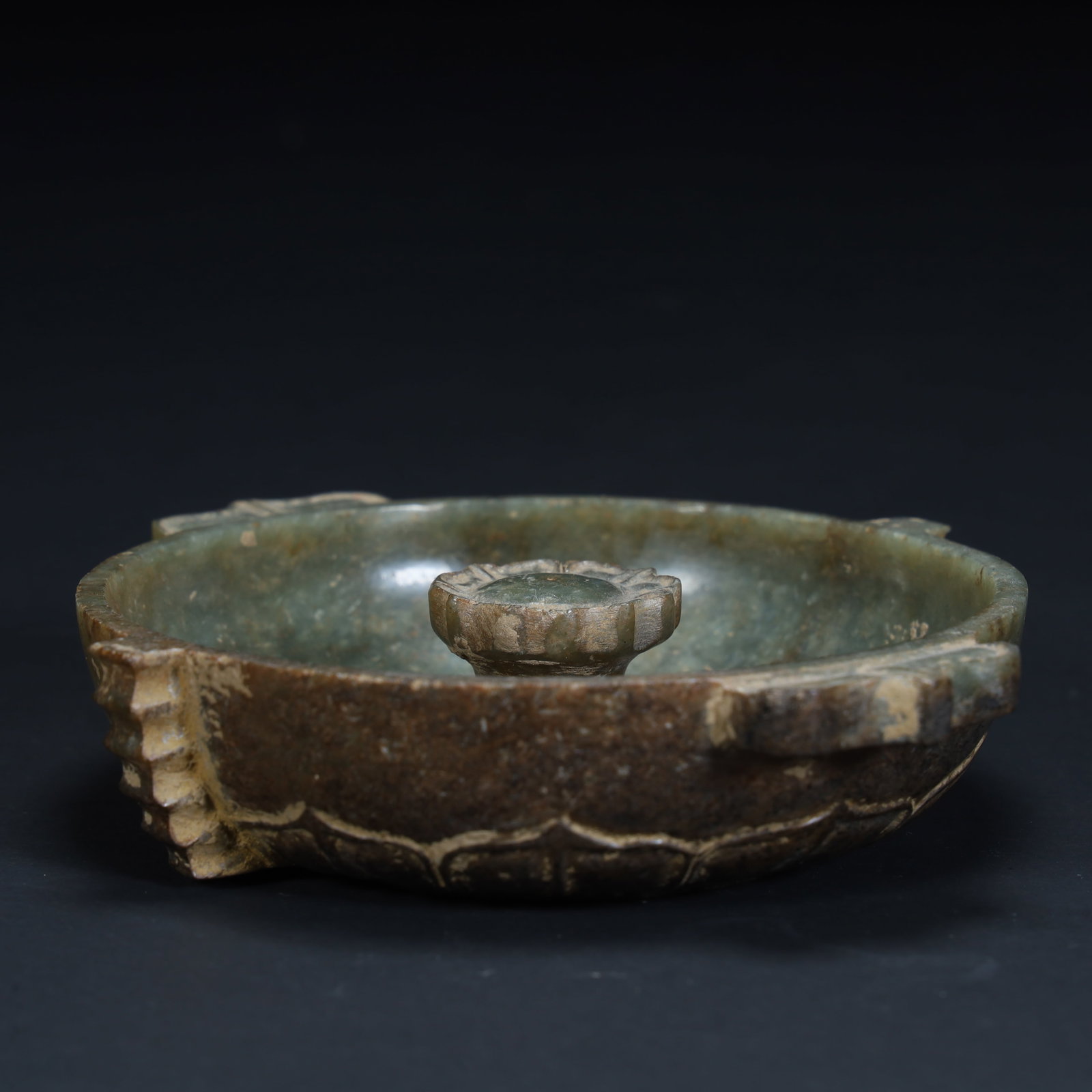 A Han Dynasty ancient jade lotus petal pattern incense insert - 3