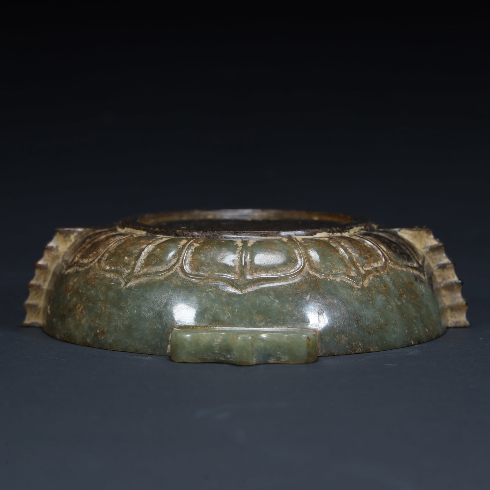 A Han Dynasty ancient jade lotus petal pattern incense insert - 7
