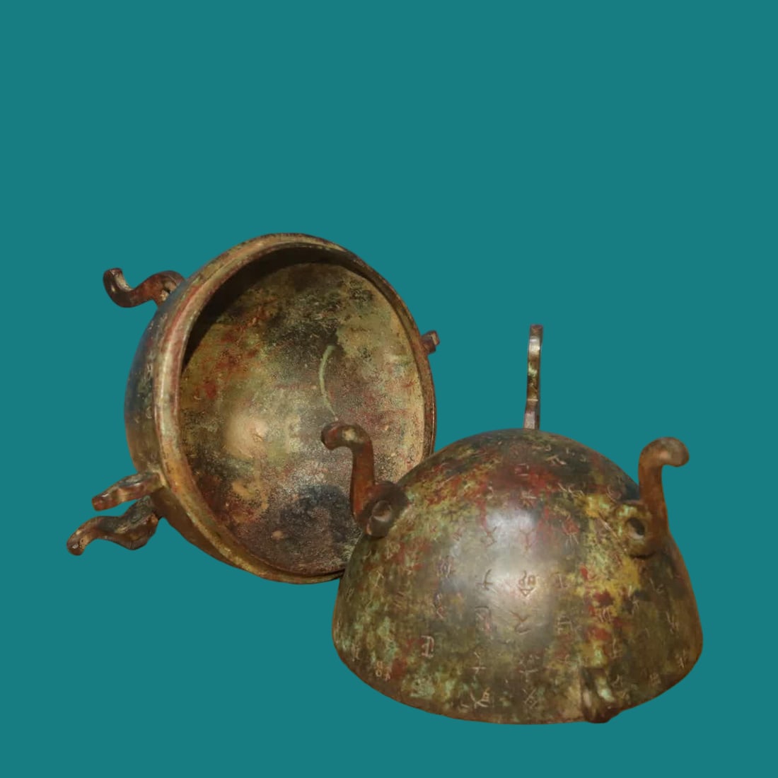 A bronze melon cauldron - 7