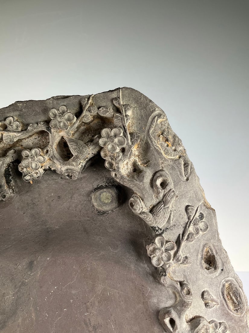 An Exquisite Flower Pattern Inkstone - 3