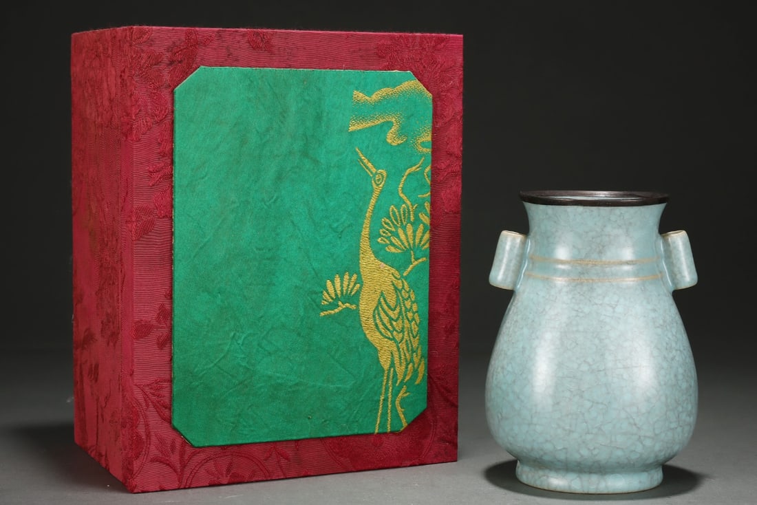 An Exquisite Ru yao Double-Ears Vase - 2