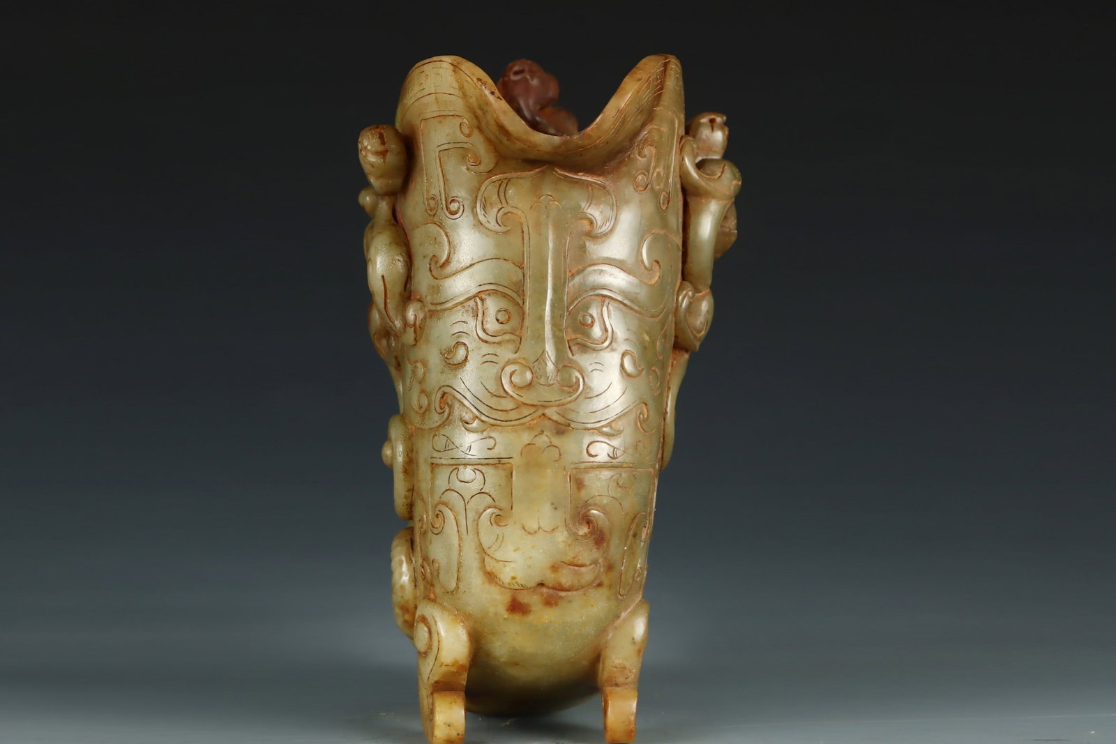 An Exquisite White Jade Chi-Dragon Pattern Beast-Face Pattern Cup - 4