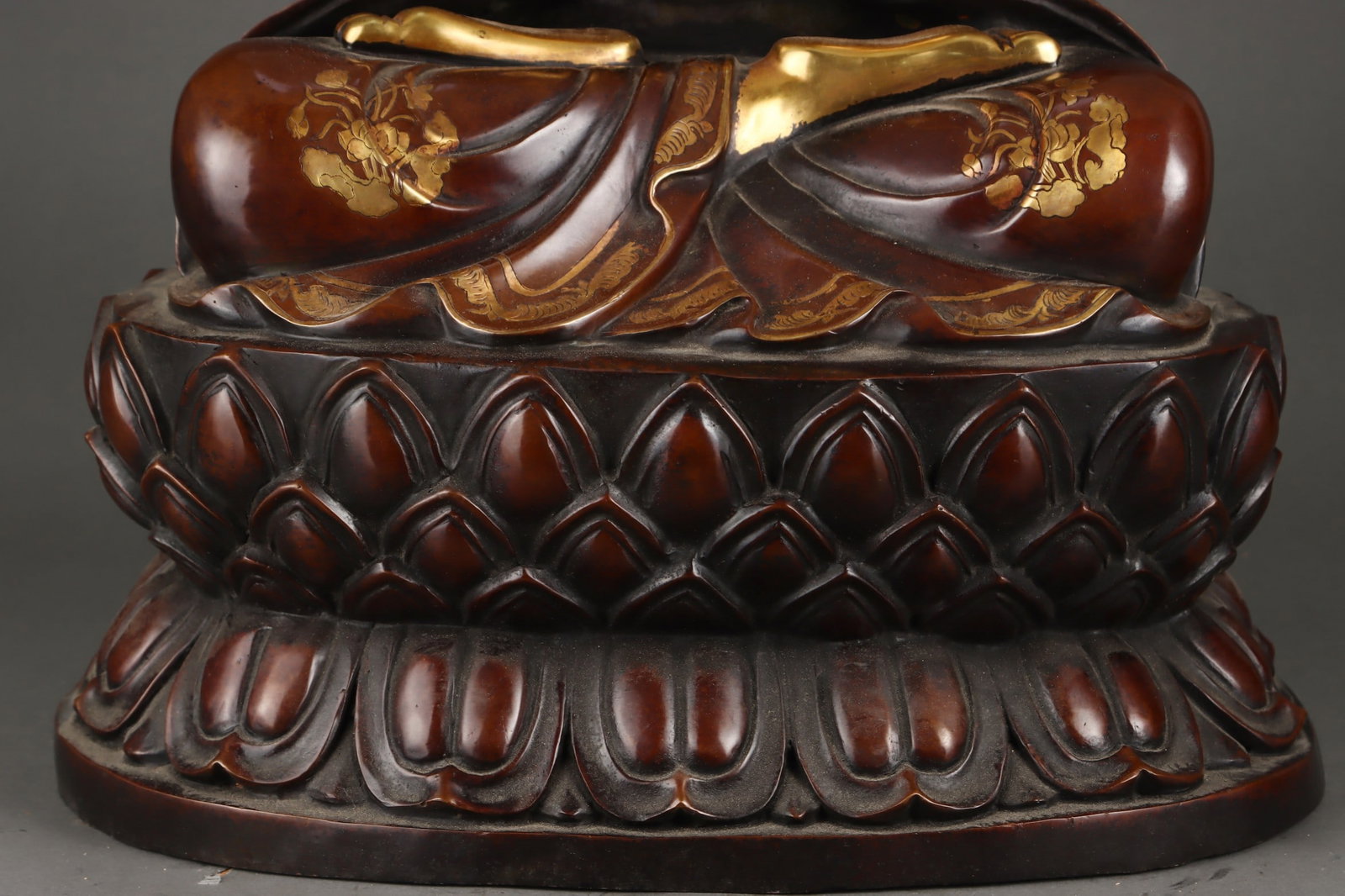 An Exquisite Gilt Bronze Buddha Statue - 7