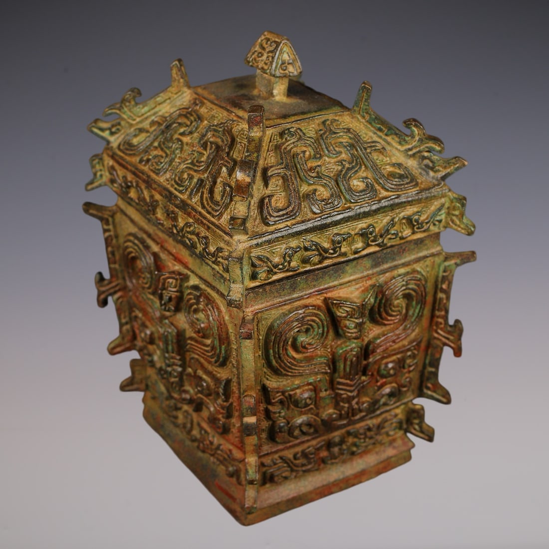 An Exquisite Bronze Beast-Face Pattern Censer - 7