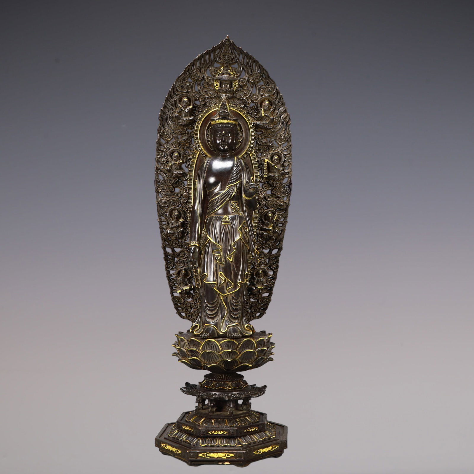A Exquisite Zitanwood Statue of Avalokitesvara Ornament: A Exquisite Zitanwood Statue of Avalokitesvara Ornament Qing Dynasty, China Size:23cmx23cmx76.5cm Weight:2300g (The Dimensions Of All Batches Are Manually Measured.If You Need More Detailed