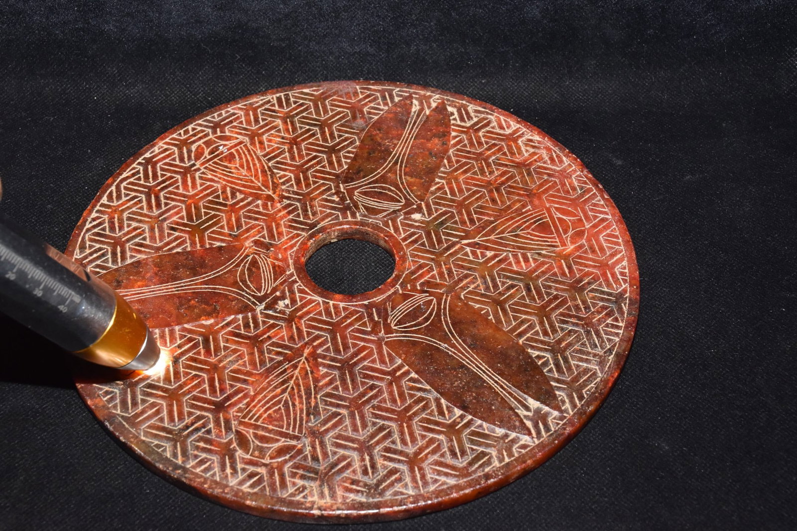 An Exquisite Hemo Jade Cicada Pattern Ornament - 8