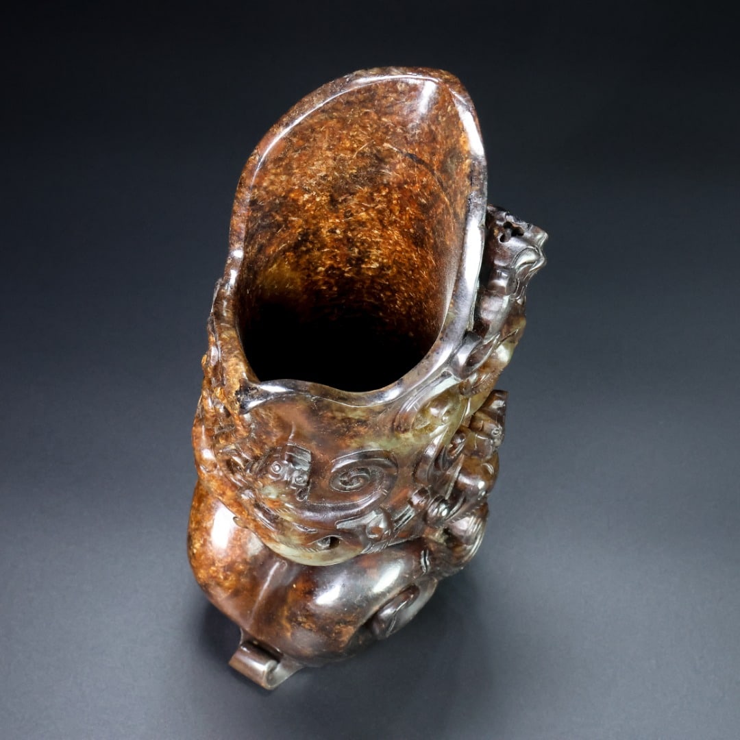 An Exquisite White Jade Chi-Dragon Pattern Goblet - 9