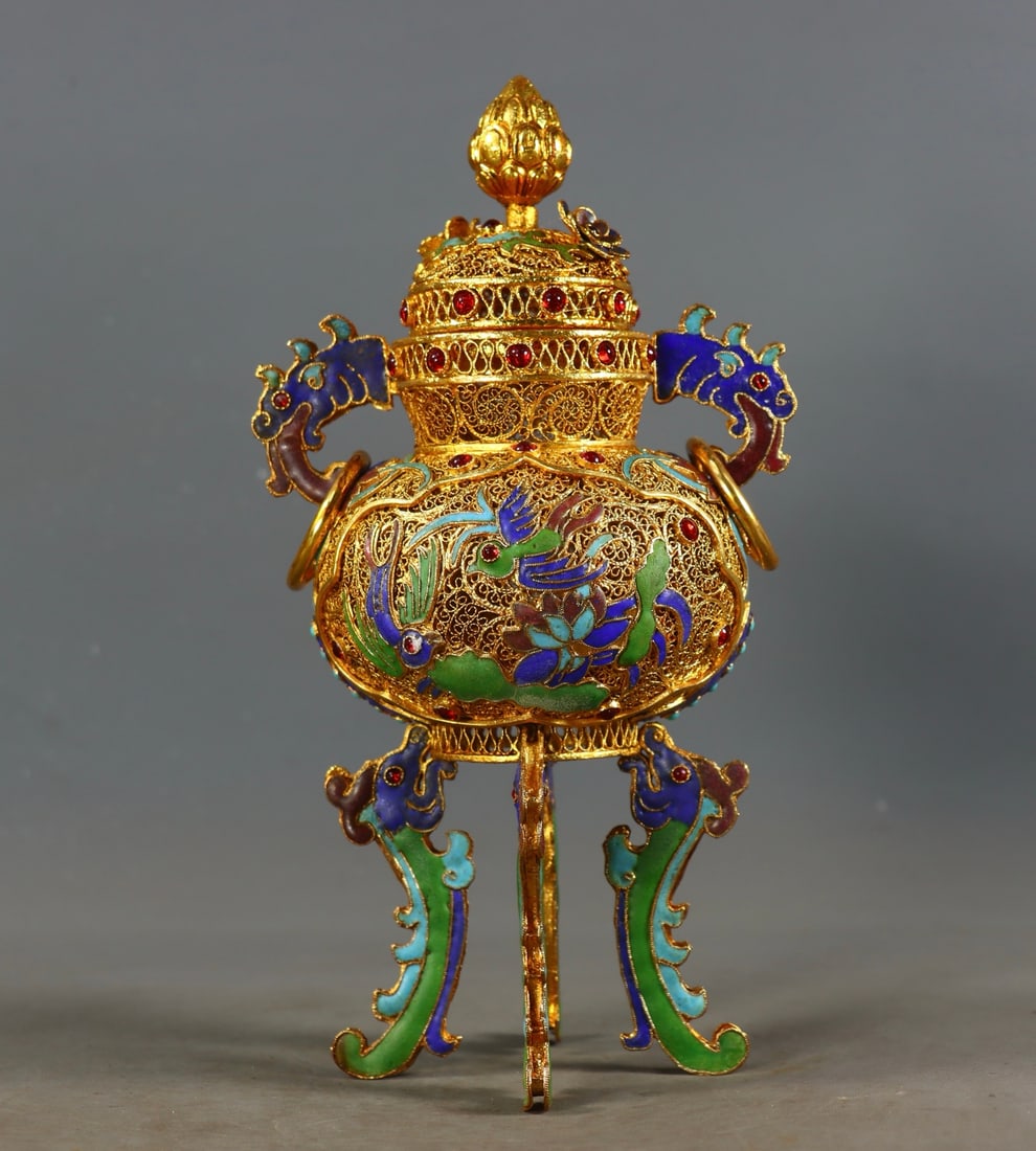 An Exquisite Gilt Bronze Inlaid Gems Flower and Bird Pattern Double-Ears and Tripod Censer: An Exquisite Gilt Bronze Inlaid Gems Flower and Bird Pattern Double-Ears and Tripod Censer Qing Dynasty, China Qianlong Four-character Mark Size:23cmx12cmx9cm Weight:501g (The Dimensions Of All