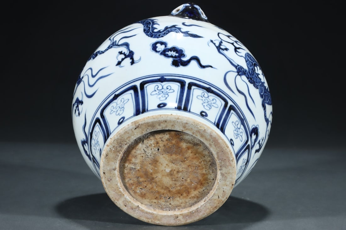 An Exquisite Blue and White Lotus Pattern Dragon Pattern Double-Ears Jar - 5