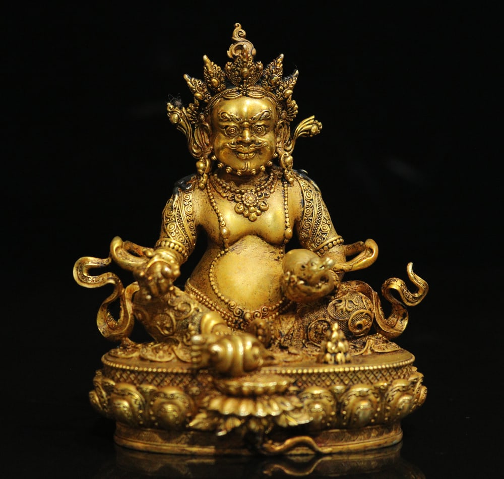 An Exquisite Gilt Bronze Statue of Mammon Ornament: An Exquisite Gilt Bronze Statue of Mammon Ornament Ming Dynasty, China Size:10cmx8cm Weight:561g (The Dimensions Of All Batches Are Manually Measured.If You Need More Detailed Information, Please