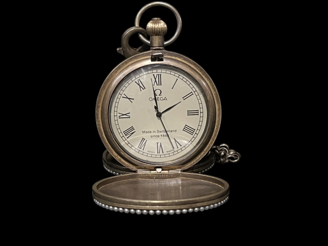 An Exquisite Bronze Pocket watch - 2
