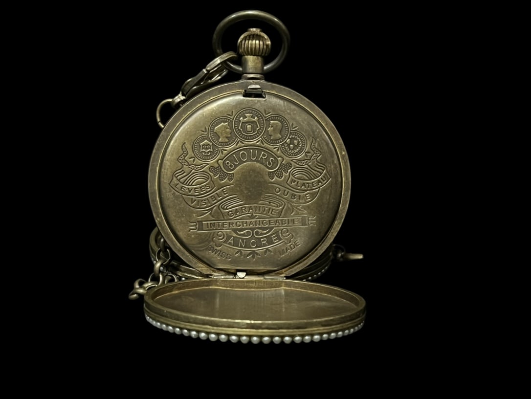 An Exquisite Bronze Pocket watch - 3