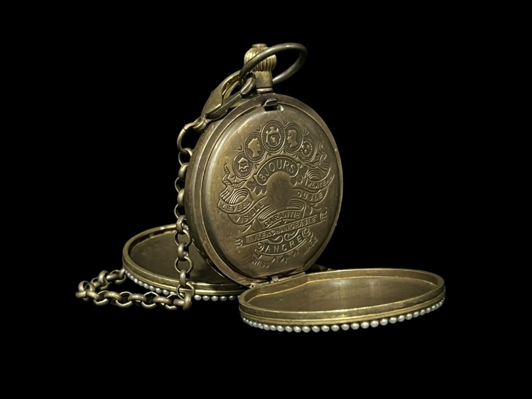 An Exquisite Bronze Pocket watch - 6