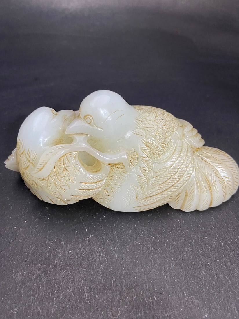 An Exquisite White Jade Bird Hand Piece (1 of 9)