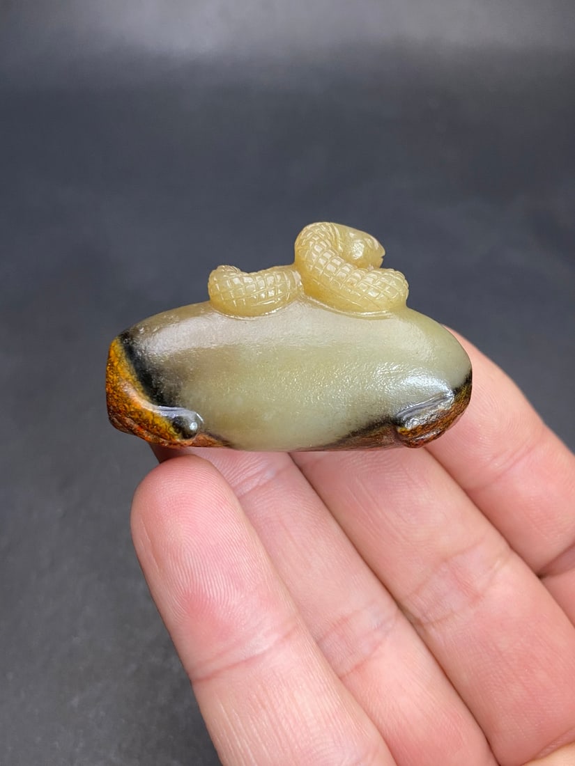 An Exquisite White Jade Snake Pattern Ornament - 8