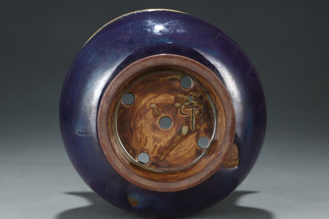 An Exquisite Jun yao Purple Glazed Vase - 9